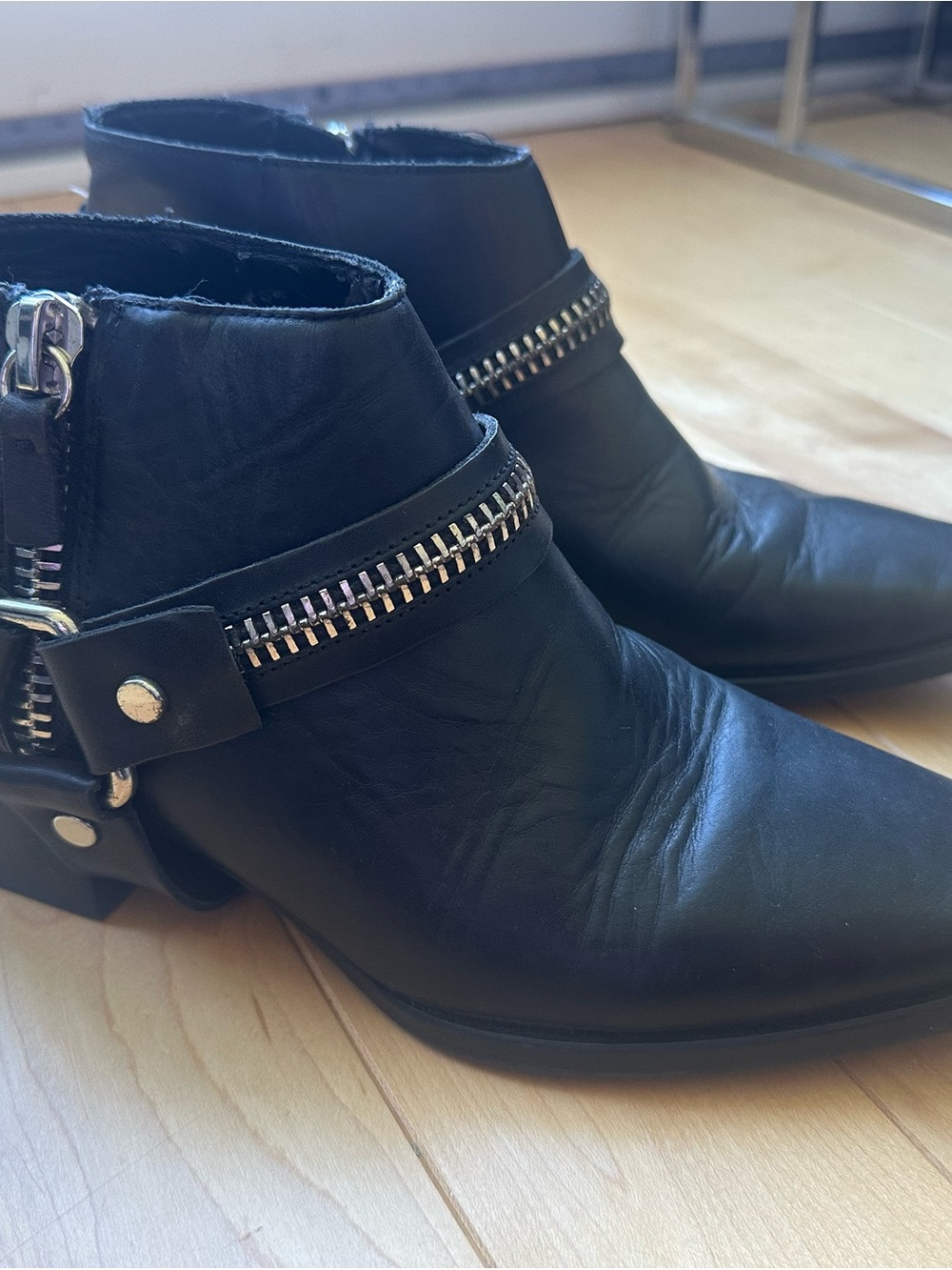 Zara Black Women's Leather Ankle Boots with Zipper Chain Detail